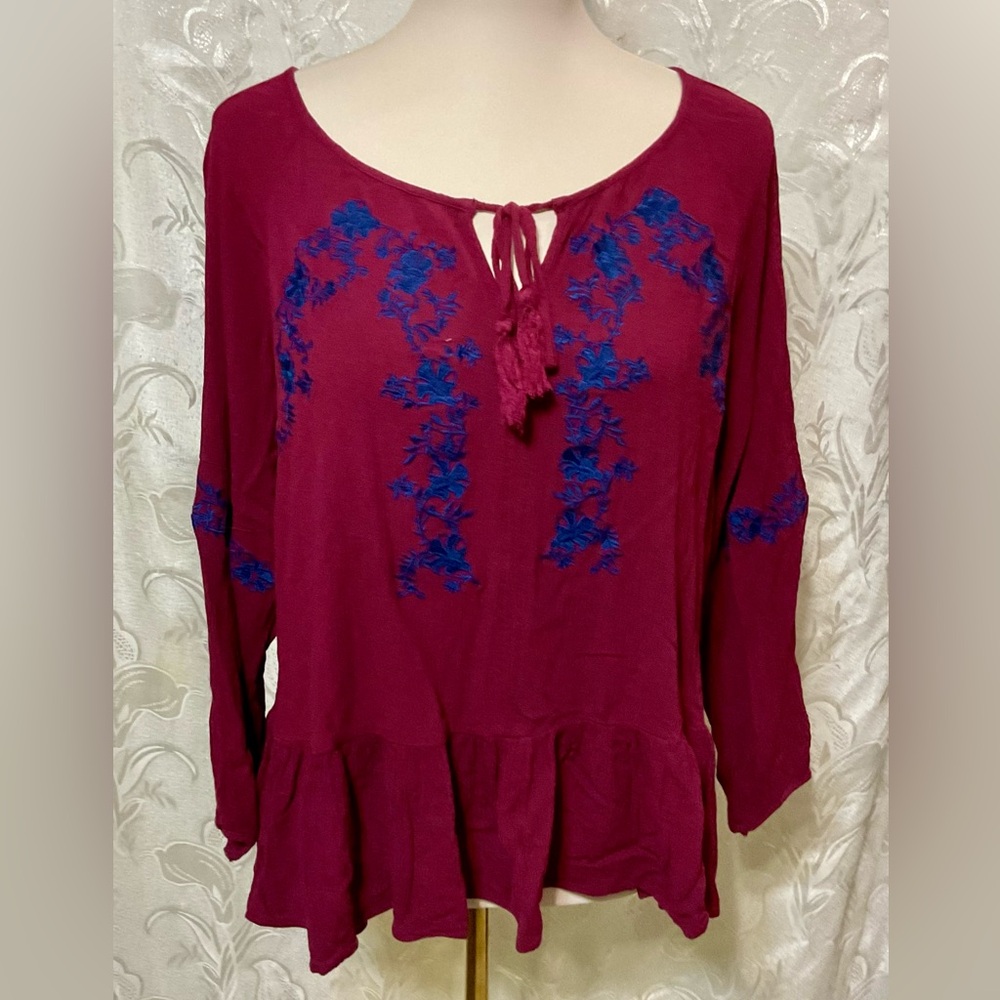 Liz Claiborne Maroon  W/ Embroidered Detail Long Sleeve Top
